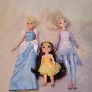 Disney Princess lot of 3 dolls- Elsa, Belle, Cinderella Toys